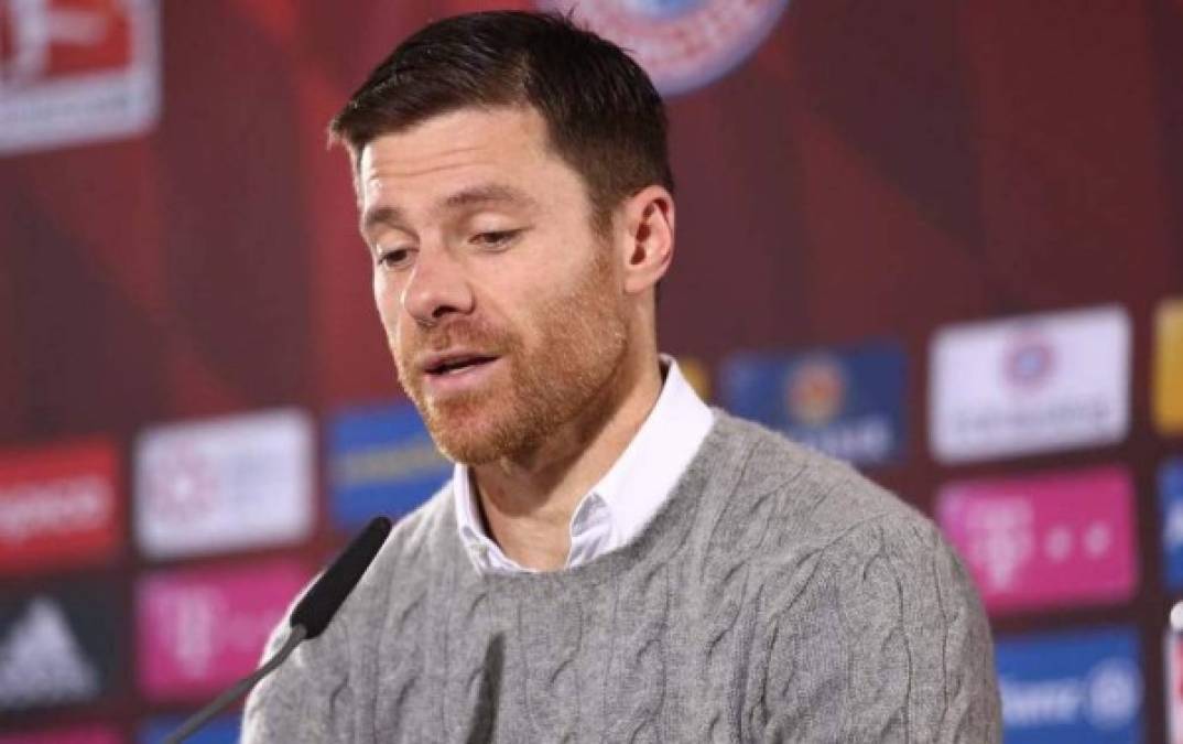 Xabi Alonso ha señalado que de momento no piensa dirigir a ningún equipo ya que considera estar muy joven para dicha labor. 'Yo todavía estoy muy verde, acabo de dejar el fútbol en activo hace poco y todavía estoy en fase de formación', dijo en una entrevista concedida al diario Marca.