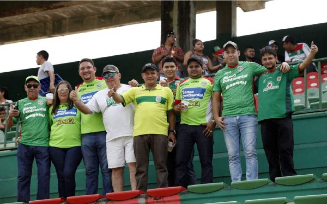 Los pocos aficionados que asistieron al Yankel Rosenthal observaron el partido con una temperatura de 33 grados centígrados.