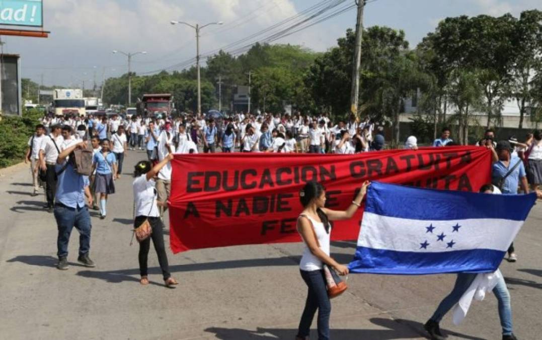 Los estudiantes del José Trinidad Reyes se oponen a la jornada extendida.