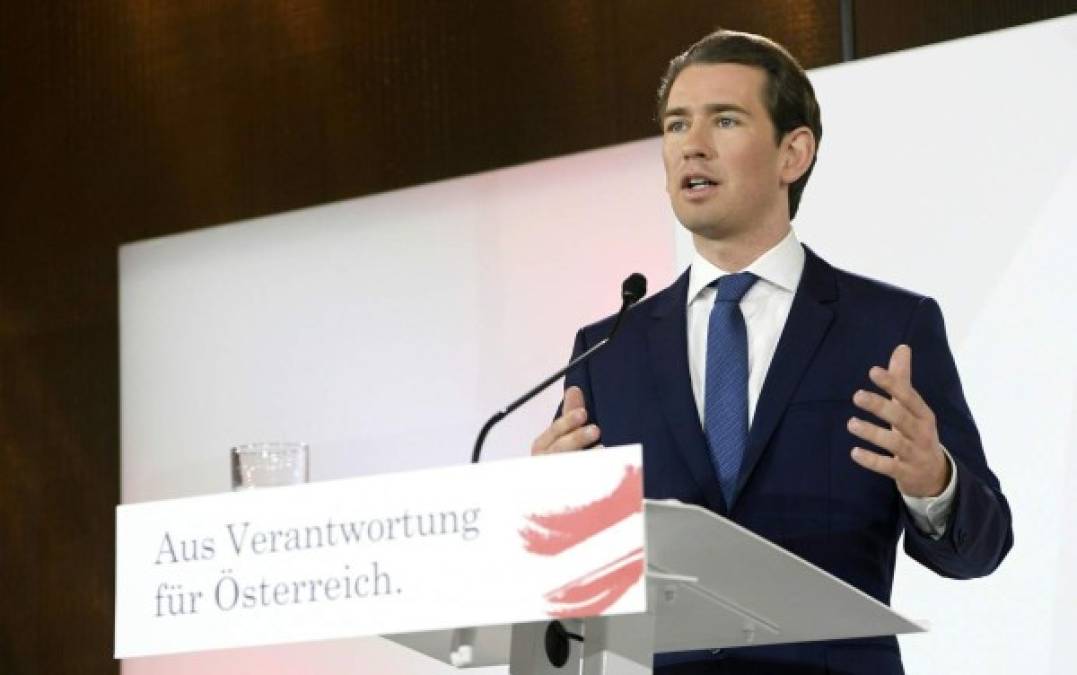 Kurz, de 33 años y que se presenta con un discurso firme contra la inmigración, dijo que su Partido Popular Austríaco (OEVP) y los Verdes 'lograron unir lo mejor de ambos' tras largas negociaciones para 'proteger el clima y las fronteras'.