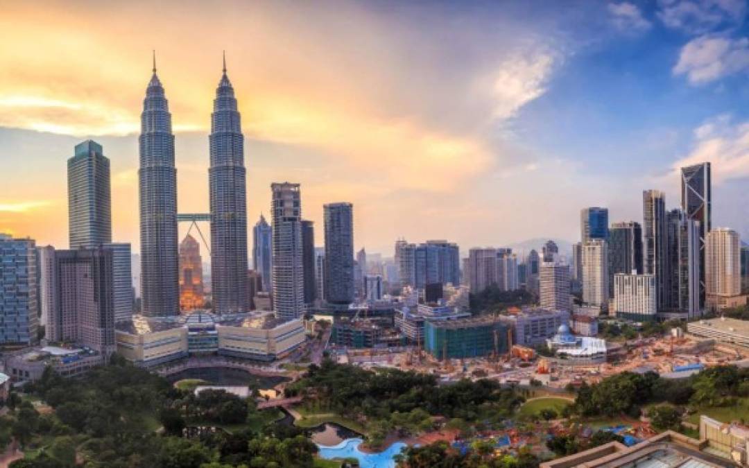13. Malasia: Una federación de 13 estados y tres territorios federales, es una de las naciones más baratas del continente asiático.