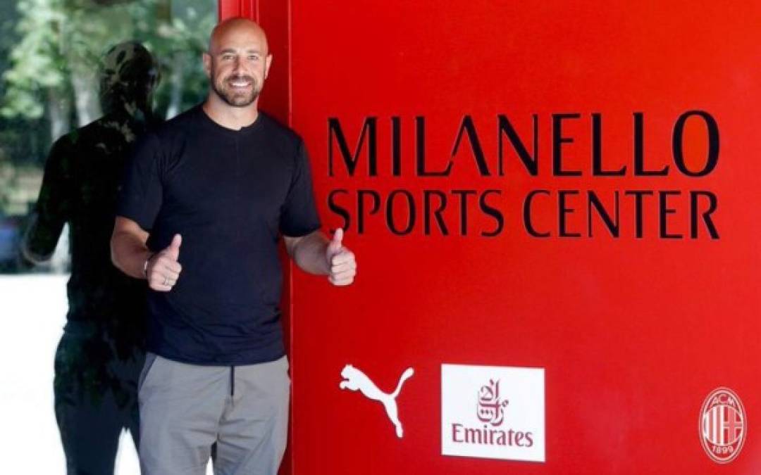 Pepe Reina se incorpora a la disciplina del Milan. El portero español firma hasta 2021
