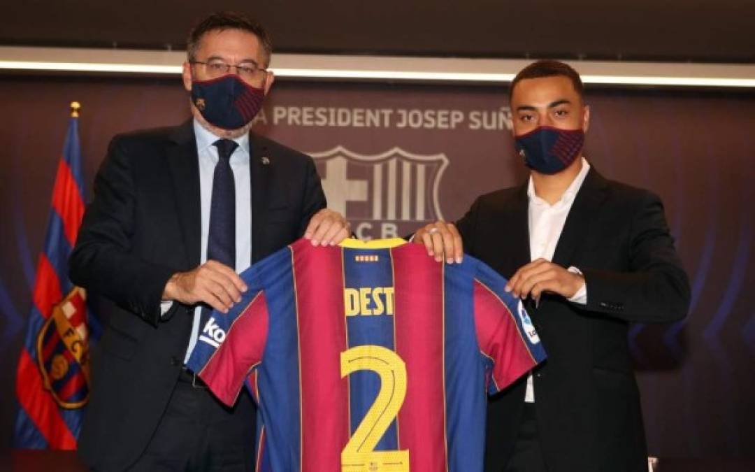 El FC Barcelona ha presentado de manera oficial a Sergiño Dest, el primer fichaje de la era Koeman. El joven lateral derecho se mostró feliz de llegar al club culé y quiere ser el nuevo Dani Alves. Además, elogió a Messi.<br/><br/>'Es algo alucinante jugar con el mejor jugador del mundo, Correré lo que haga falta por él y por todos. Será muy emocionante conocerle', afirmó el estadounidense de 19 años. 'Quiero ser como Dani Alves, es mi modelo a seguir', agregó.