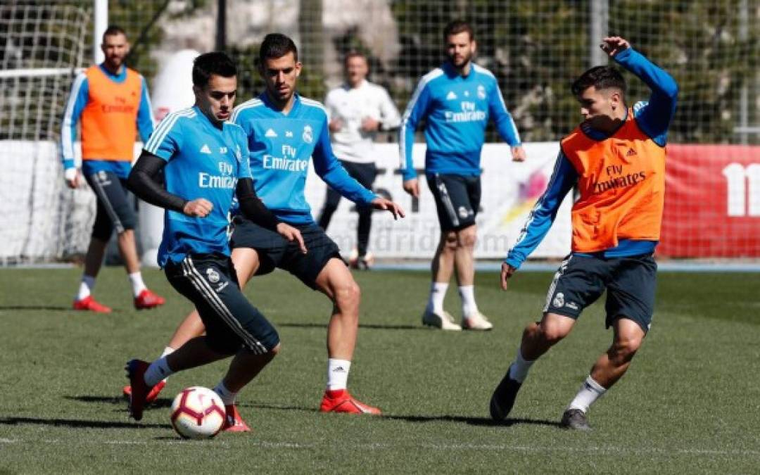 Los jugadores del Real Madrid lucieron concentrados en el primer día de entrenamiento de Zidane en el club blanco.