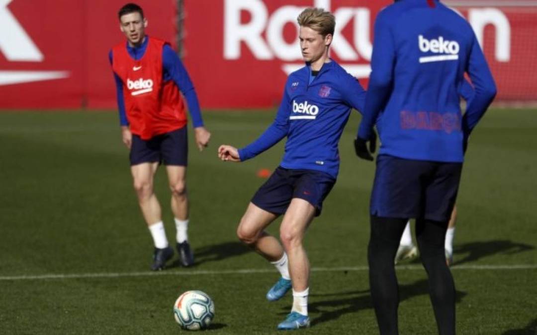 El holandés Frenkie De Jong en la práctica de este lunes del FC Barcelona.
