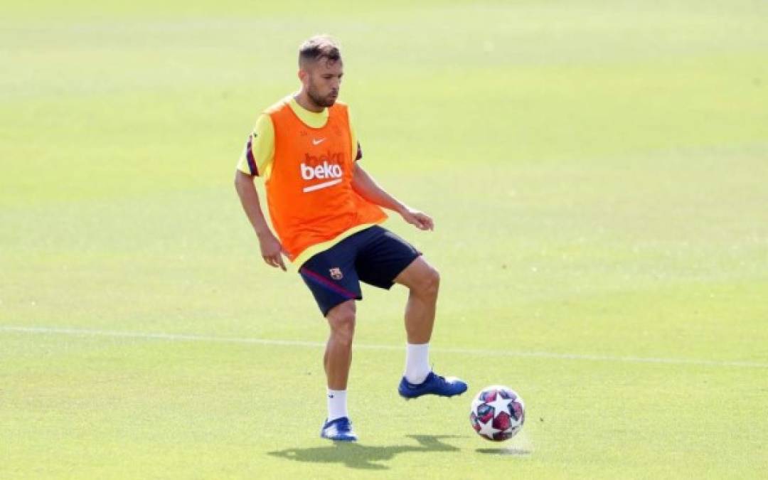 Jordi Alba - El español es el dueño del lateral izquierdo. Defiende y ataca, es un aliado de Messi para buscar peligro en la portería rival.