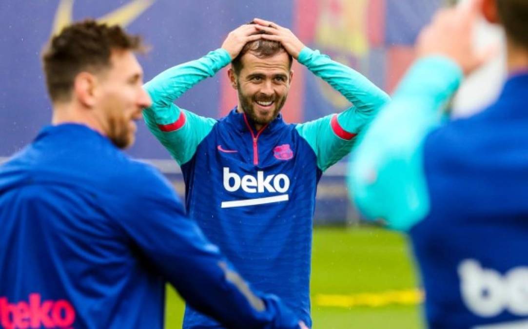 Miralem Pjanić: El centrocampista bosnio es otro de los que aparece en la lista negra del Barcelona para la próxima campaña. Foto Facebook Barcelona.