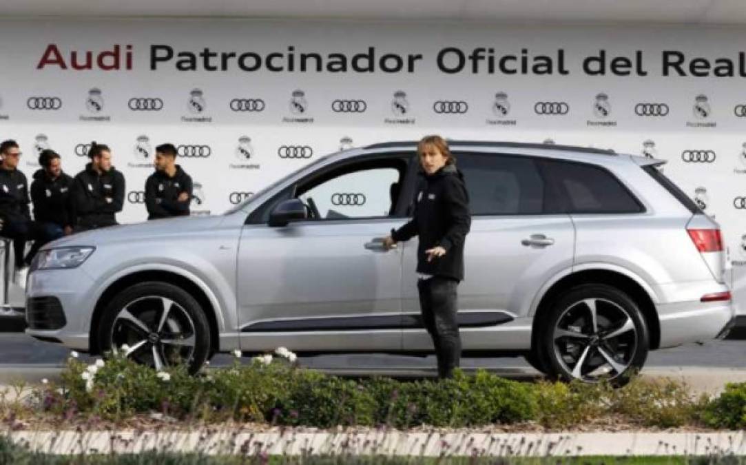 Luka Modric - El croata se decantó por un Audi Q7 Sport 3.0 TDI quattro tiptronic color plata Floret con un valor de 74.050 euros.