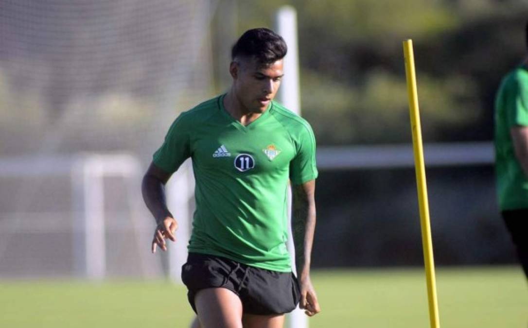 El futuro de Matías Nahuel en el Betis puede tener las horas contadas, a tenor de las informaciones que llegan desde tierras catalanas. Este jueves publica Mundo Deportivo que el Barcelona, que quiere al futbolista para su filial, y el jugador ya habrían llegado a un acuerdo.