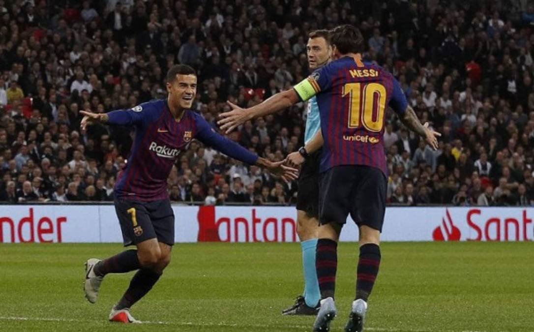 Philippe Coutinho celebró su gol junto al argentino Lionel Messi. El cuadro culé solamente tardó dos minutos para ponerse en ventaja.