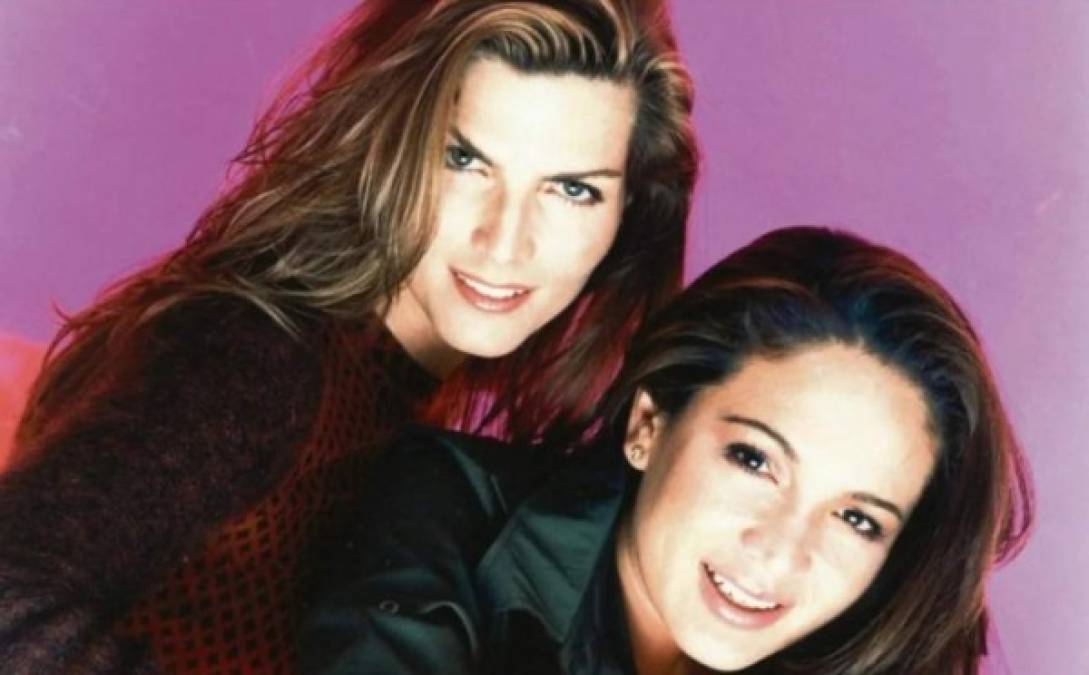 Monserrat Oliver<br/><br/>Con su amiga y copresentadora en Mojo, Andrade mantuvo una relación por casi 10 años entre 1993 y 2002.<br/><br/>Aunque su relación era un secreto a voces en los pasillos de Televisa, fue en años recientes que el dúo se ánimo a confirmar su romance.<br/>