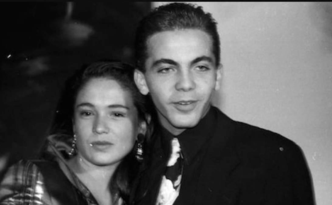 Cristian Castro<br/><br/>Una década antes de su presunto romance con Verónica Castro, Yolanda tuvo un amor de juventud con el hijo de la famosa. La pareja se conoció en 1992 mientras protagonizaban la telenovela de Televisa 'Las secretas intenciones'.<br/><br/>En aquel entonces Yolanda tenía unos 21 años y Castro 18.<br/>
