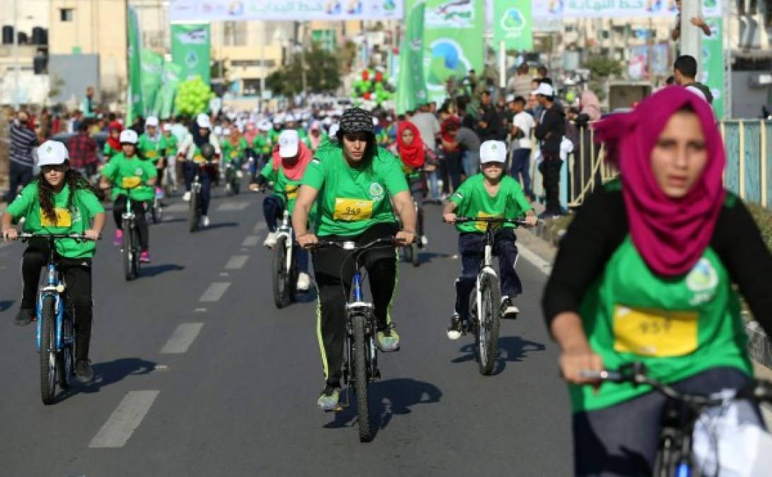 Gaza. Pedalean por la unidad. Ciclistas palestinos participan en una “maratón de unidad nacional” para apoyar la reconciliación.