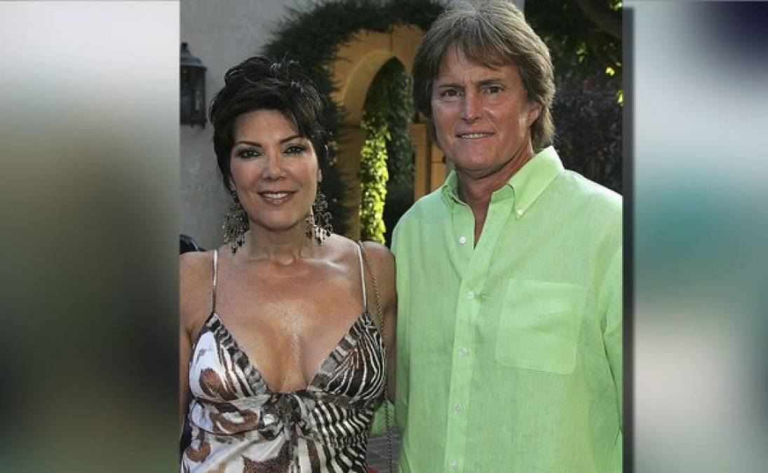 Bruce y Kris Jenner en casa del boxeador Sugar Ray Leonard, en julio de 2005, durante un evento benéfico.