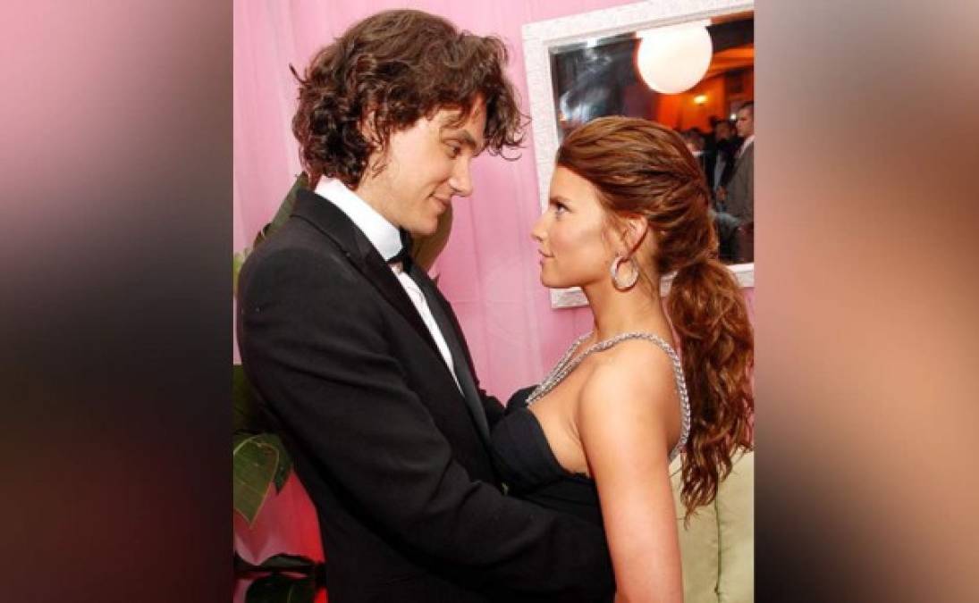 John Mayer & Jessica Simpson: Sería más fácil hacer una lista de famosas que no hayan salido con John Mayer. En 2007, Jessica Simpson se unió al basto grupo de parejas del músico.