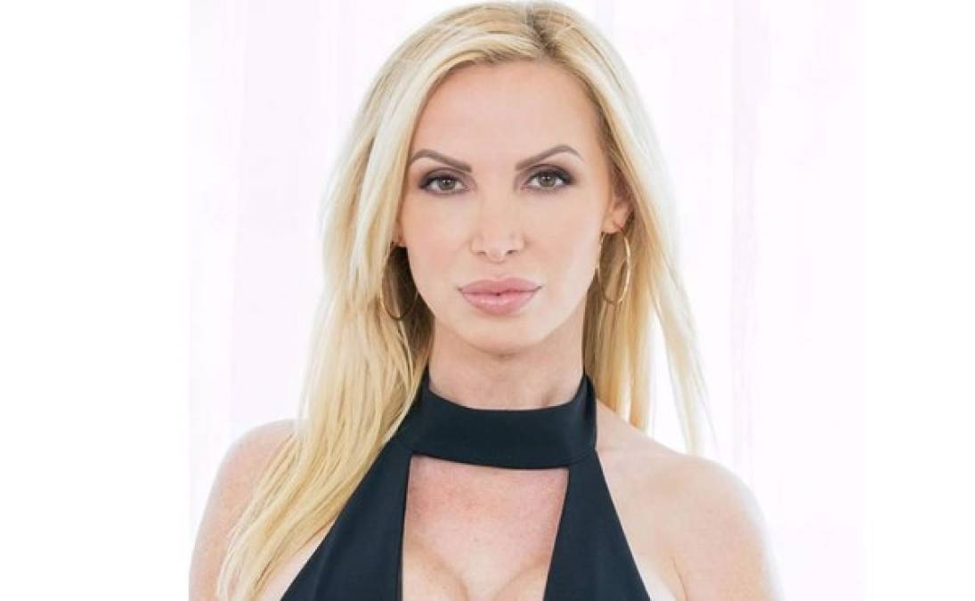 La actriz Nikki Benz ha comenzado una batalla legal contra una de las empresas más importantes del mundo del entretenimiento para adultos: Brazzers.