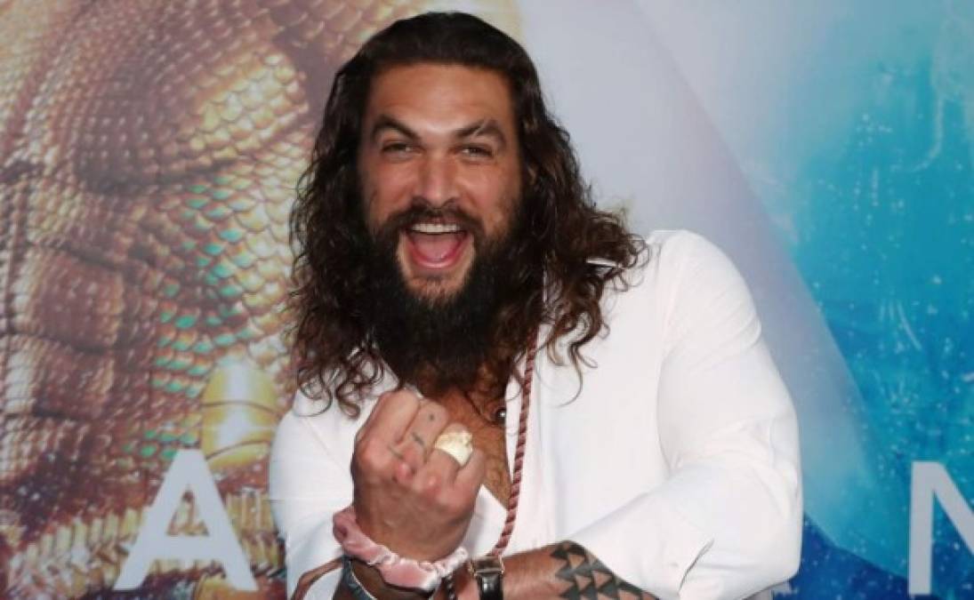 Una imagen del actor paseando en la playa fue duramente criticada por ciertos internautas, que miraban al intérprete muy lejos de la figura que lució cuando interpretó a Aquaman.<br/><br/>Pero no todos opinan lo mismo, un amplió grupo salió a la defensa del histrión con buenos reveses para los trolls de internet.