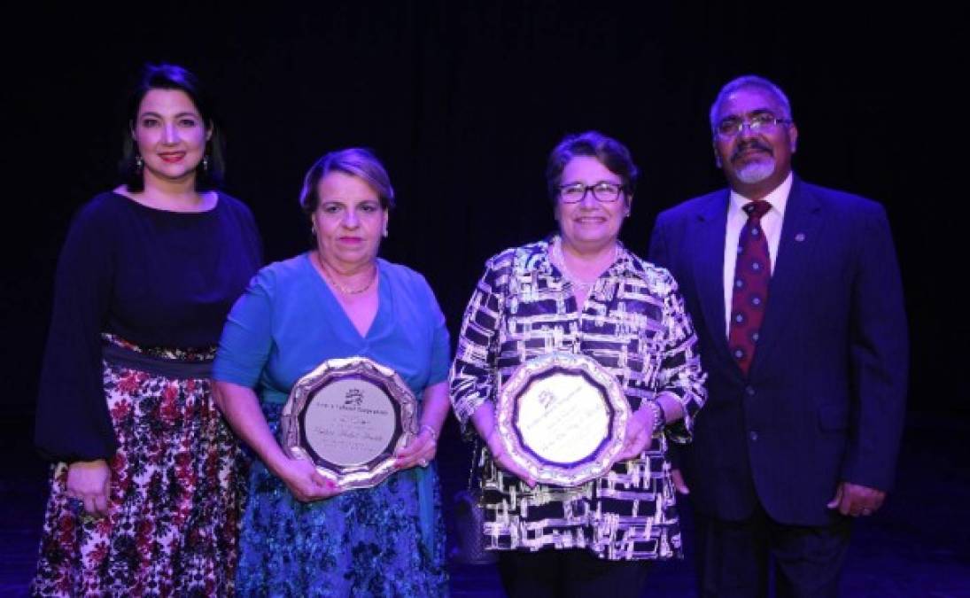 Francia Quintana, Estelina Martínez, Martha Molanphy y Ricardo Irías Paz.