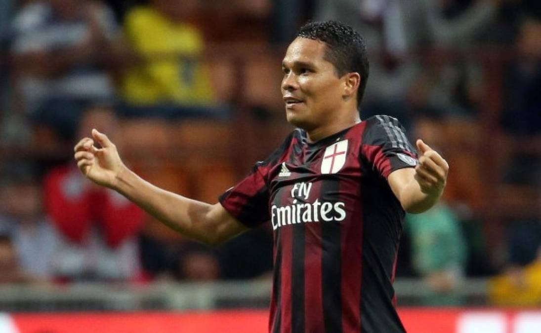 Carlos Bacca estaría cerca de cerrar su traspaso por el Olympique de Marsella, según publican medios franceses. La Lazio también está muy interesada en el delantero del Milan, pero la preferencia del colombiano sería la del club galo.