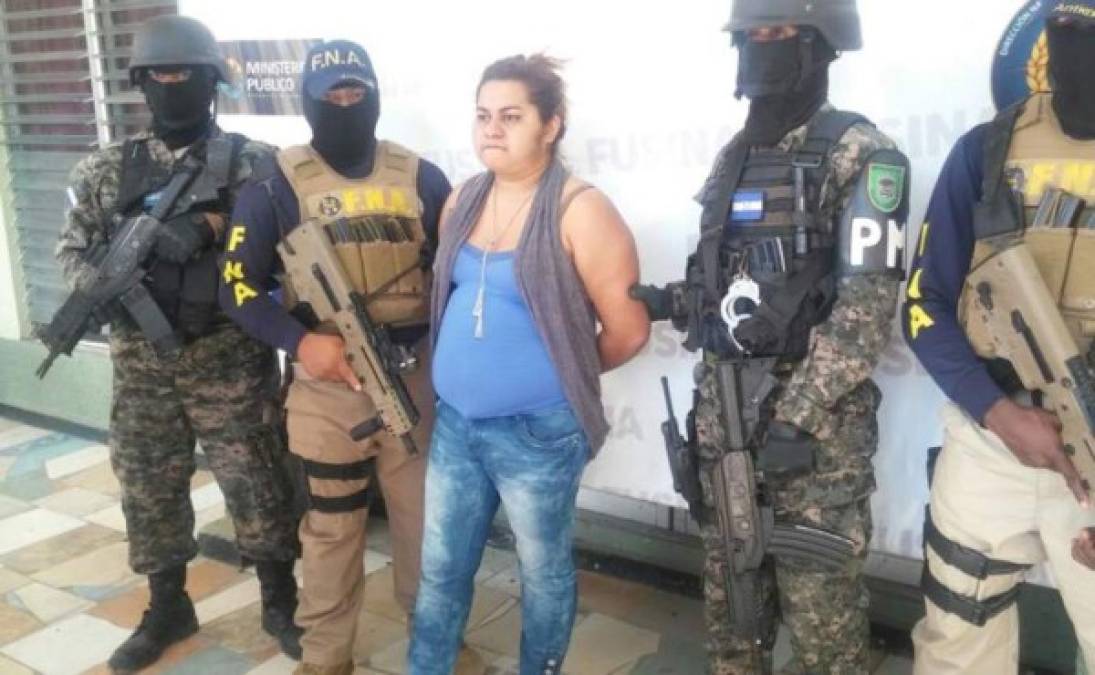 Las autoridades hondureñas detuvieron este jueves a la mujer que supuestamente llamó al periodista Igor Padilla minutos antes de que fuera acribillado en la ciudad de San Pedro Sula, zona norte de Honduras. La mujer fue identificada como Martha Yolanda Ortés Duarte alias 'La Gorda' y es sospechosa de haber contribuido para que asesinaran al periodista el pasado martes en el barrio Suyapa.