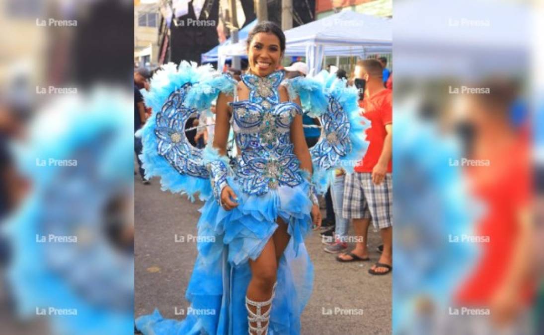 Los trajes tenían diferentes colores y diseños, algo bastante agradable para la mirada de los miles de locales y visitantes en la Feria Isidra. Foto: Melvin Cubas.