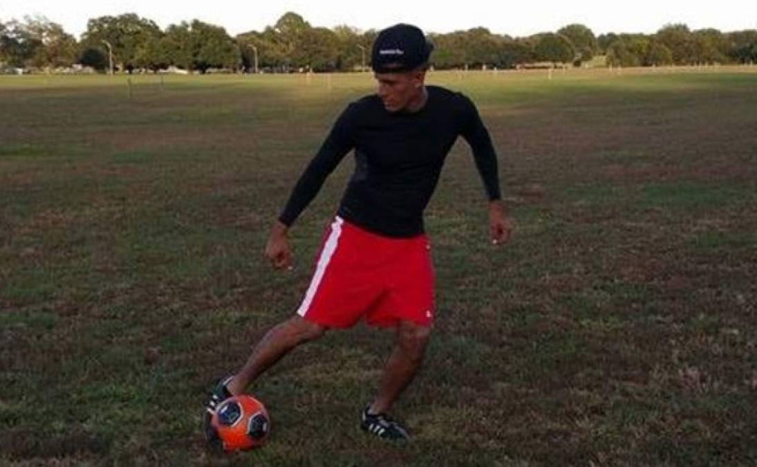 Una de ellas era su amor por el fútbol. En sus redes sociales dejaba entrever sus habilidades con el balón.