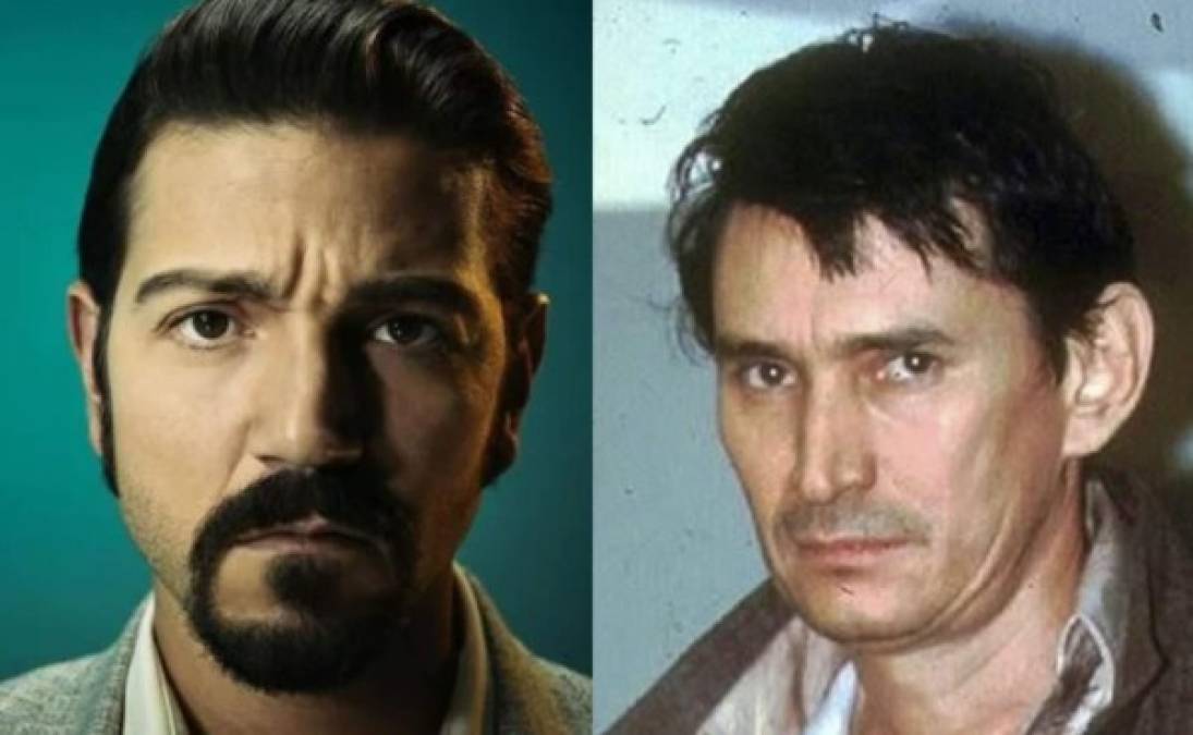 Diego Luna es Miguel Ángel Félix Gallardo<br/><br/>El actor mexicano repite su papel como el fundador del Cartel de Guadalajara, Miguel Ángel Félix Gallardo. En Narcos: México temporada 2, Gallardo evita a la DEA y busca el control desde Bogotá hasta la ciudad de Nueva York. <br/><br/>Nacido en Culiacán, en 1946, el narcotraficante mexicano conocido como el Jefe de jefes o el Padrino, se convirtió en el zar de la marihuana en México y fundó el primer cártel de Guadalajara en la década de 1980.<br/>