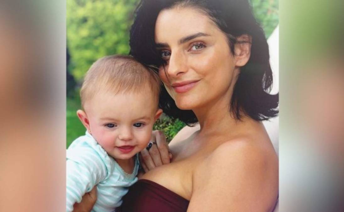 La actriz mexicana Aislinn Derbez, dejó con la boca bierta a su fans al mostrar que ya recuperó su figura en tan corto tiempo, y es que después de haberse convertido en mamá su lucha con el peso ha sido dura.