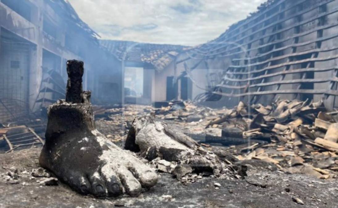 El incendio consternó a toda la población de Gracias, debido a que muchos subsistían a través de ese medio.