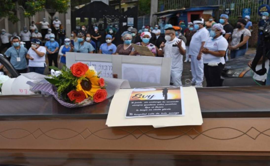 Al menos 62 trabajadores de la Salud han muerto en Honduras por el nuevo coronavirus. Foto AFP