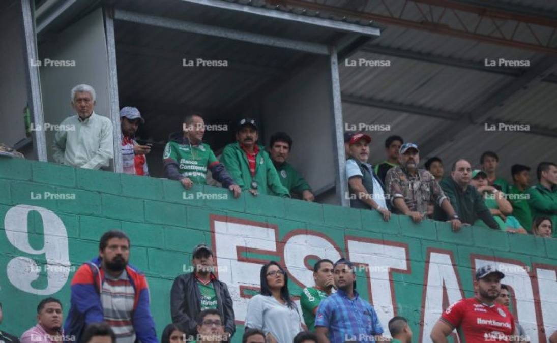 El entrenador Héctor Vargas no estuvo en el banquillo ya que fue sancionado y se le vio en uno de los palcos del estadio Yankel Rosenthal.