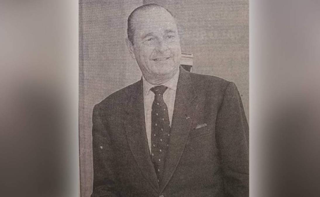 Francia condenó la deuda de Honduras en 1998. El presidente Jacques Chirac visitó el país para evaluar el desastre.