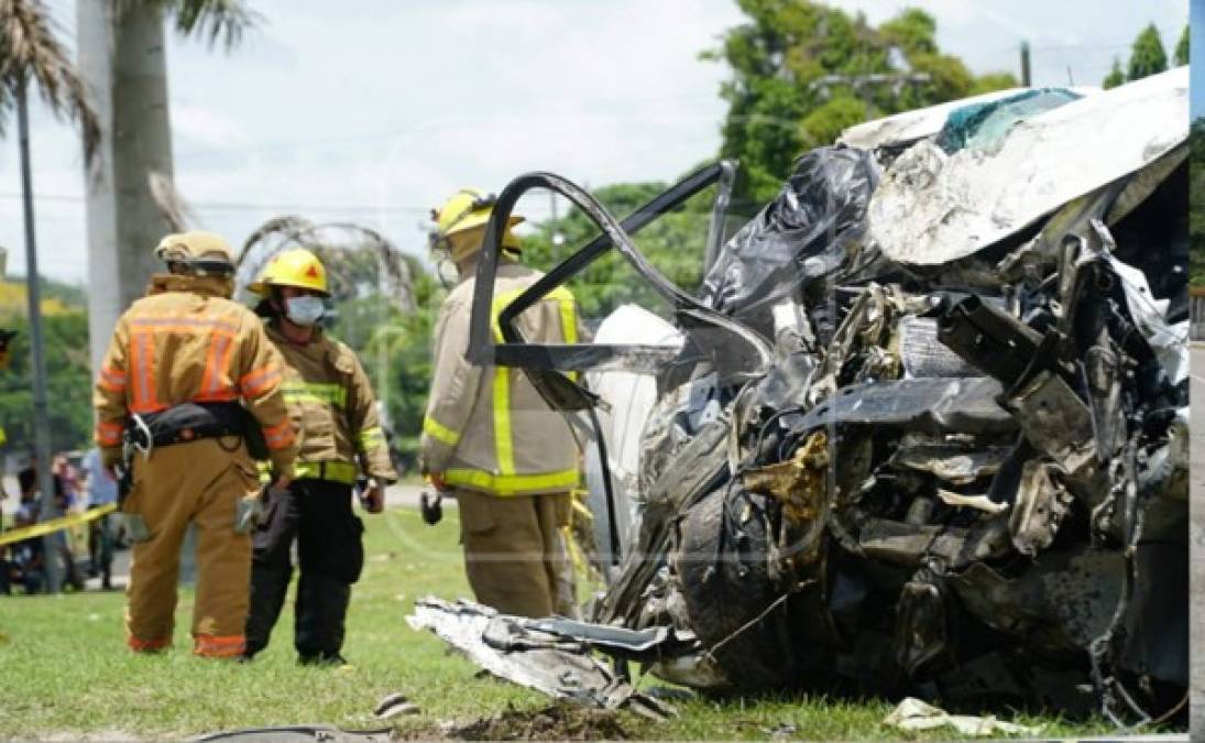 Los cinco accidentados se transportaban en una camioneta color blanco y placas PDW 0309.