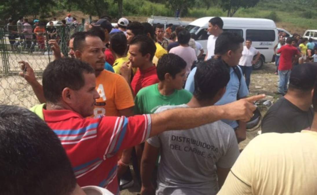 Dos despachadores de buses fueron ultimados en el interior de la oficina, los otros cuerpos quedaron en el predio de la terminal y otro más dentro de un rapidito.