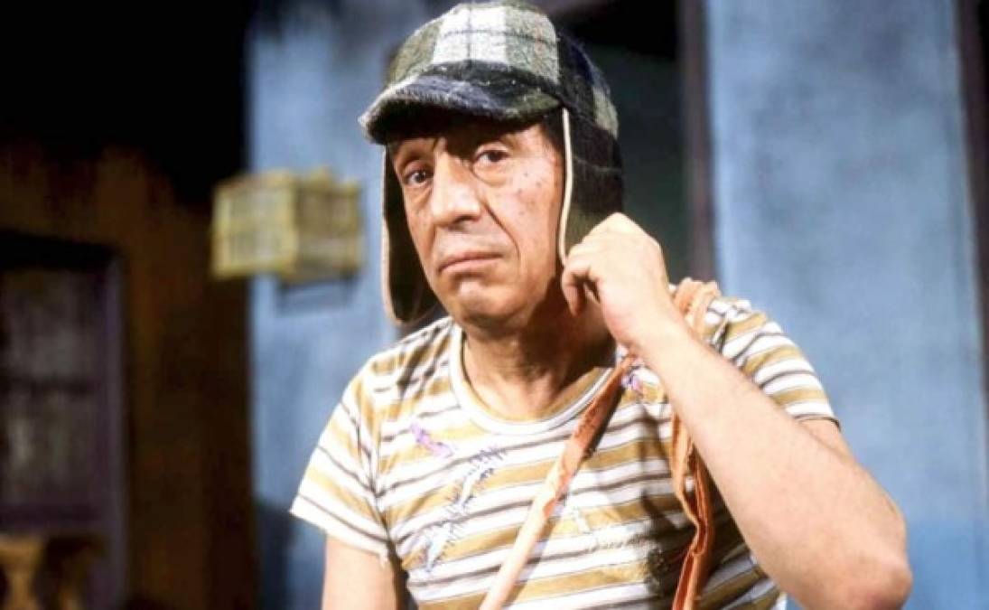 El Chavo (Roberto Gómez Bolaños) falleció el 28 de noviembre de 2014 el genio creativo de la serie y quien también le dio vida a El Chavo del 8. 'Chespirito' tenía 85 años y falleció a causa de complicaciones respiratorias. Recibió infinidades de homenajes, siendo uno de los más importantes ser velado dentro del estadio Azteca.