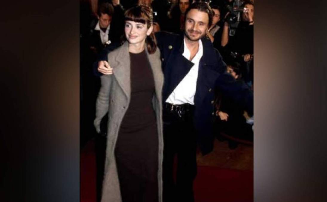 Penelope Cruz y Nacho Cano: Nunca vamos a olvidar que la española tuvo un romance con Tom Cruise; pero también debemos recordar que dentro de su lista de romances, también estuvo su compatriota Nacho Cano, integrante de la legendaria banda Mecano.