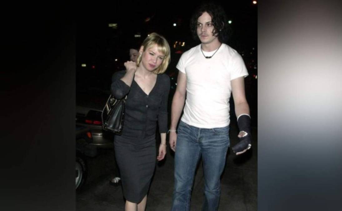 Renee Zellweger y Jack White: Sexo, amor y rocl & roll vieron Renee Zellweger y Jack White en 2002, cuando se conocieron en el rodaje de Cold Mountain, película para la cual el rockero trabajó en la banda sonora.