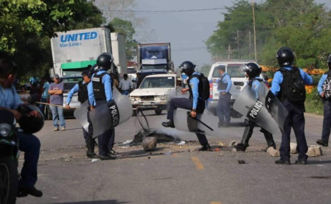 En El Progreso, Yoro, se han reportado varios puntos tomados en la carretera hacia Santa Rita.