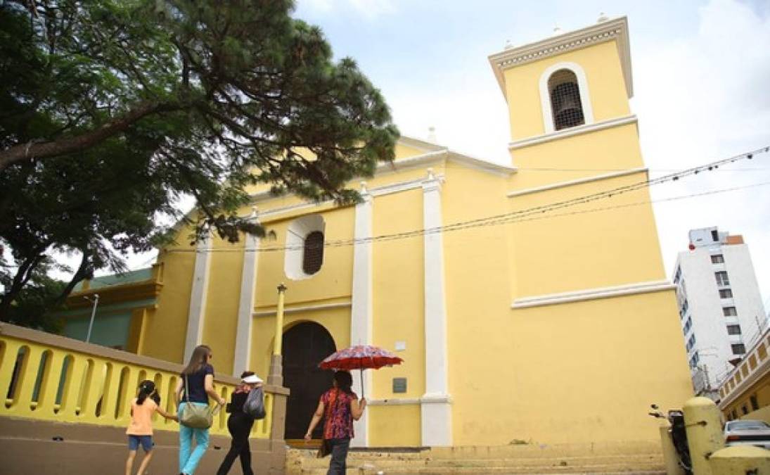 "Tegucigalpa tiene muchas iglesias con una bella infraestructura que representan mucho para sus habitantes. La iglesia San Francisco es una de ellas. "
