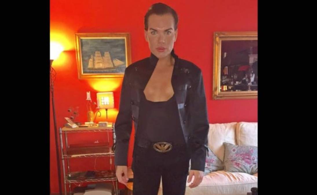 Rodrigo Alves, un auxiliar de vuelo brasileño, ha gastado alrededor de 260,000 dólares para lucir igual que Ken, el esposo de la Barbie.