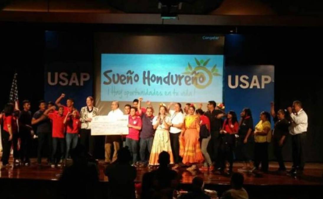 Los estudiantes del Instituto Manuel Pagán Lozano de Choloma, Cortés, obtuvieron el primer lugar de la octava edición del programa 'Sueño Hondureño'.