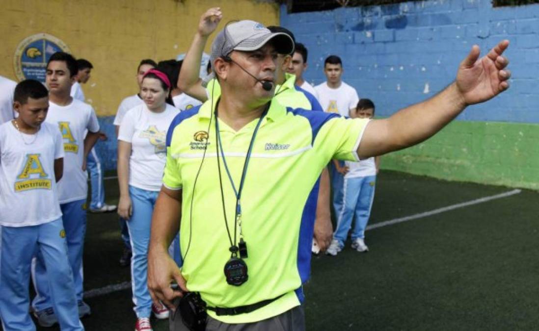 Francis Reyes: El exfutbolista por Santa Bárbara participaba por el Partido Nacional pero no contó con el respaldo de los votantes. Apenas cuenta con 5,756 votos.