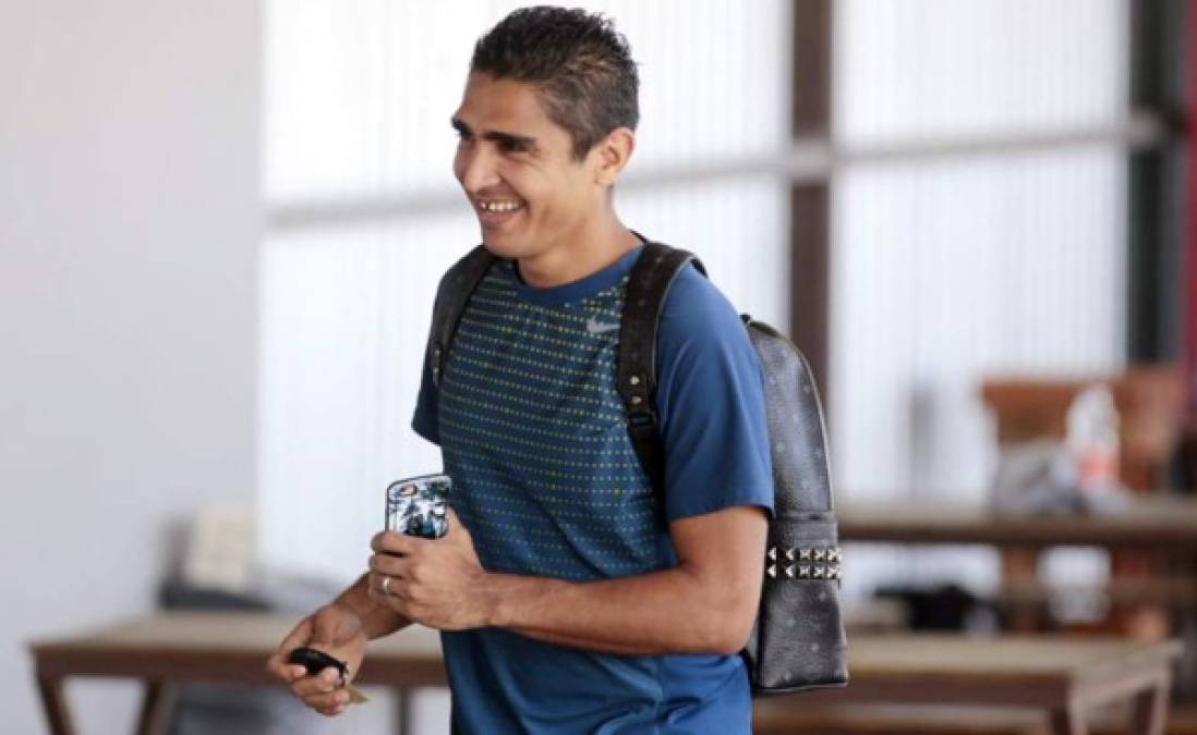 Jorge Claros, campeón con Honduras y nombrado el mejor de Copa Centroamericana, llegará a suelo catracho y firmará con Real España.