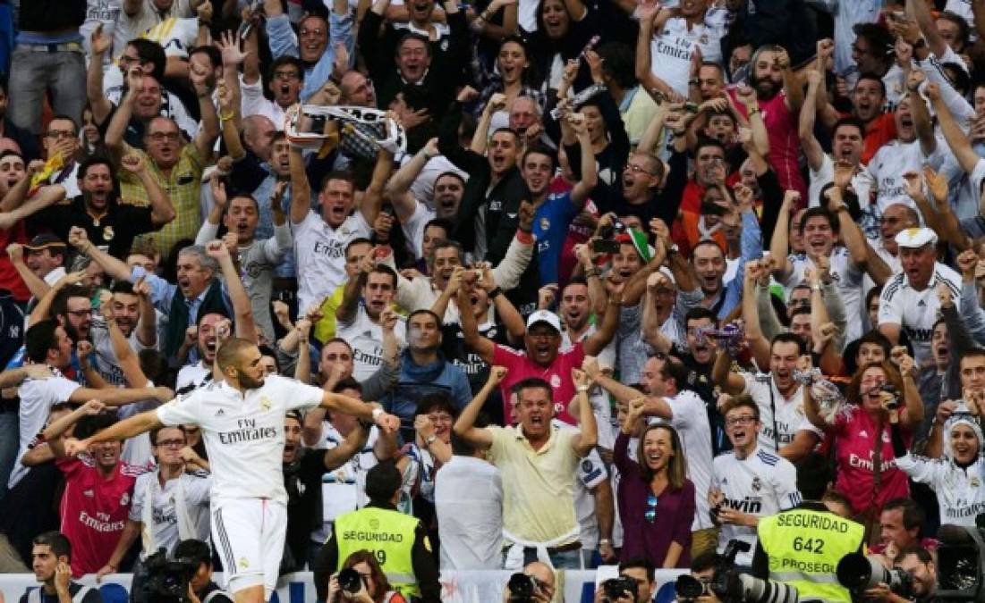 El festejo de Karim Benzema con la euforia de la afición del Real Madrid, de fondo.