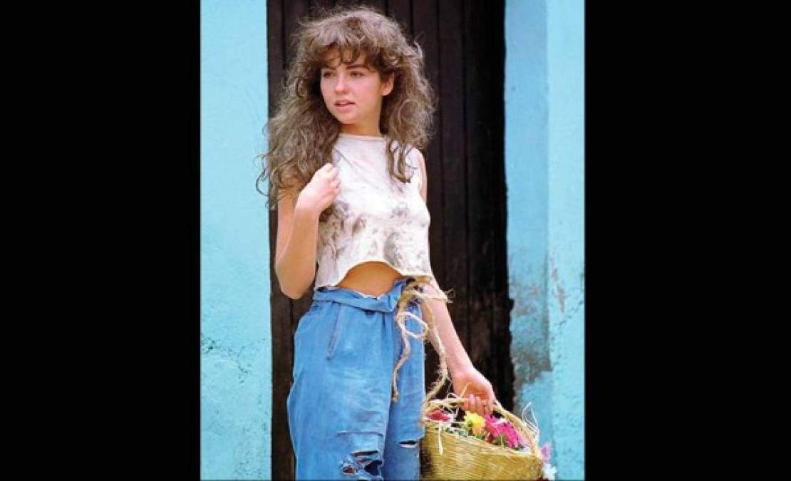 Para 1992 la carrera de Thalía comenzó a despegar con su segundo rol protagónico en la telenovela 'María Mercedes', ganadora de varios premios por su producción y popularidad.