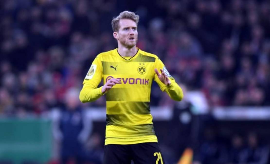 El extremo del Borussia Dortmund, André Schürrle, no está teniendo demasiados minutos esta temporada. Eso es algo que ha llamado la atención de algunos clubes que piensan que el alemán tiene mucho fútbol. Uno de esos equipos es el Stuttgart, que según el Rühr Nachrichten, estaría dispuesto a hacer una oferta por el jugador de 27 años.