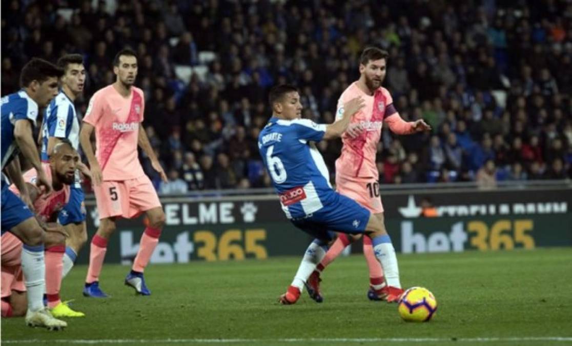 El pase de Messi para el segundo gol del Barcelona contra el Espanyol.