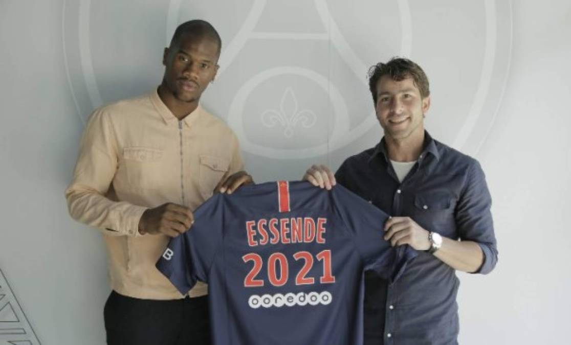 Samuel Essende, de 20 años, ha firmado un contrato profesional con el París Saint Germain, de modo que quedará vinculado al club francés hasta 2021.