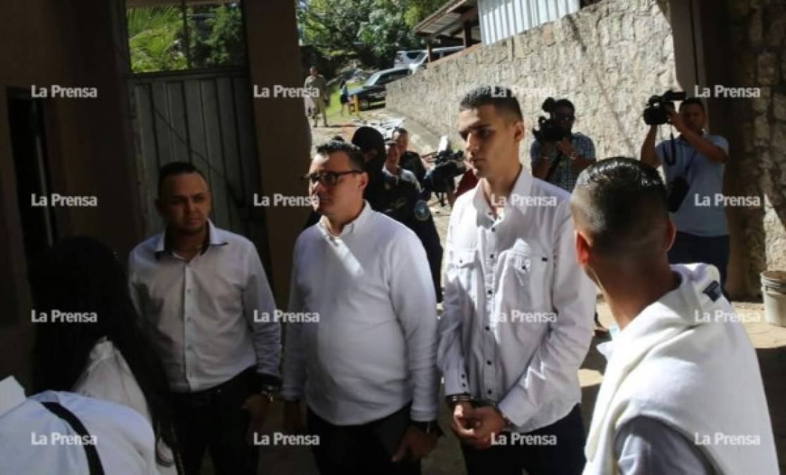 Los implicados a su llegada a los tribunales se mostraron bien tranquilos.