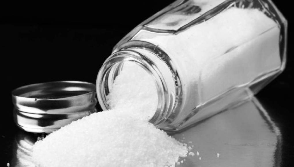 Al reducir la ingesta de sal evita sufrir de hipertensión arterial